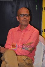 Narendra Kumar Ahmed at OK magazine meet in Oxford, Mumbai on 13th May 2011 (2).JPG
